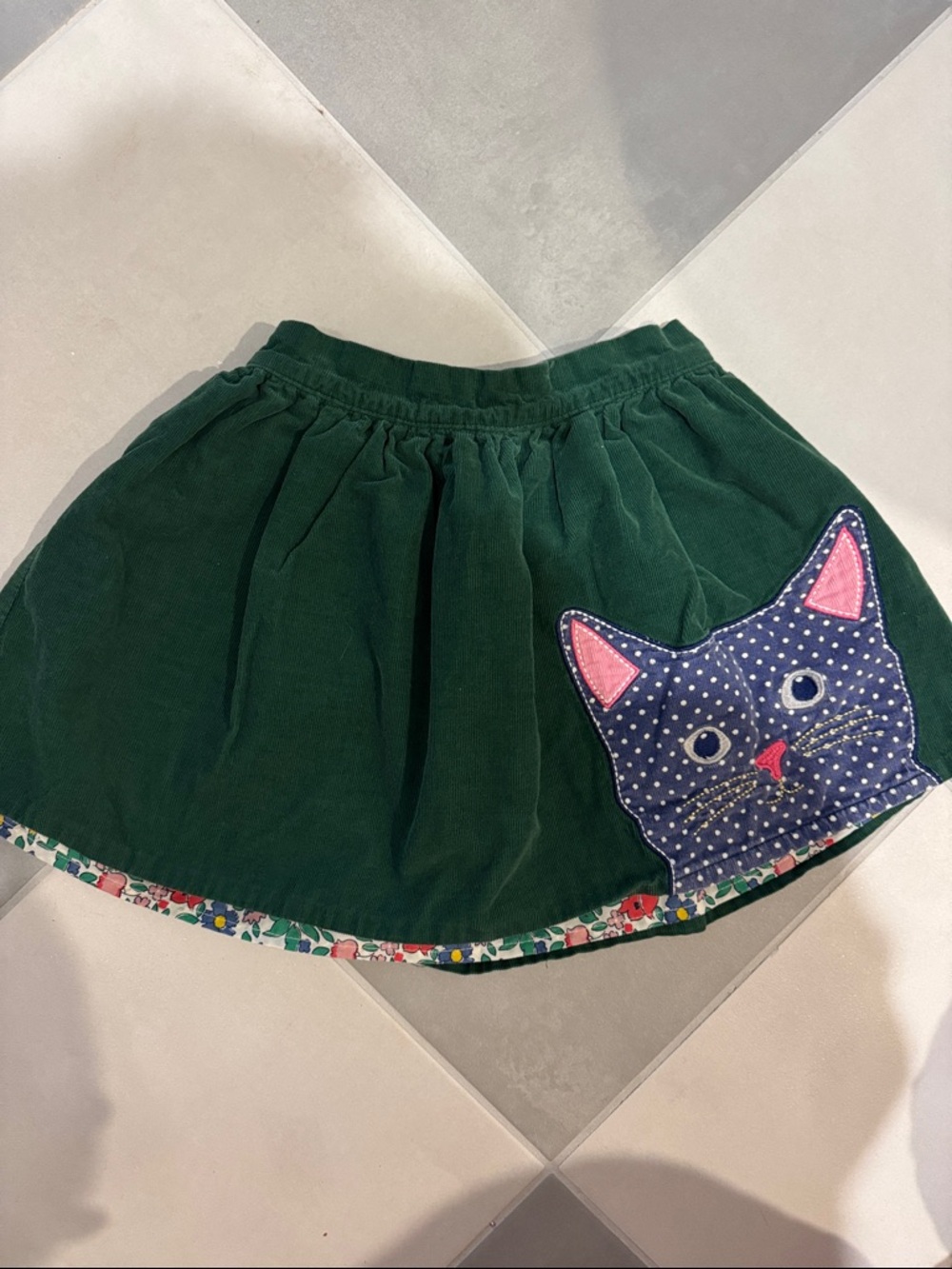 Mini Boden Dark Green Corduroy Skirt with Navy Polka Dot Cat, size 5-6Y